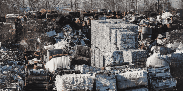 Scrap | Complete Details 1 Scrap Yards / scrap | Complete Details / fabric / meterials / metals / iron / the metal times